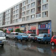 鞍山機(jī)動(dòng)車交易市場(chǎng) (7)